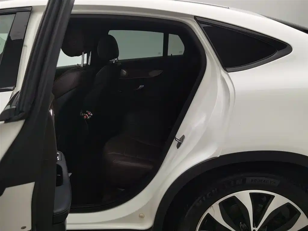 Mercedes-Benz Mercedes-Benz GLC Coupe 2019 GLC 260 4MATIC Coupe SUV