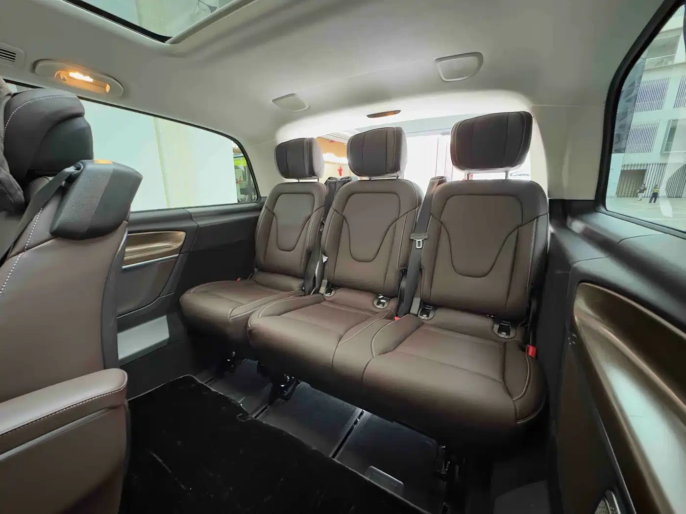 Mercedes-Benz Mercedes-Benz V-Class 2022 V 260 L Long Wheelbase Luxury Edition