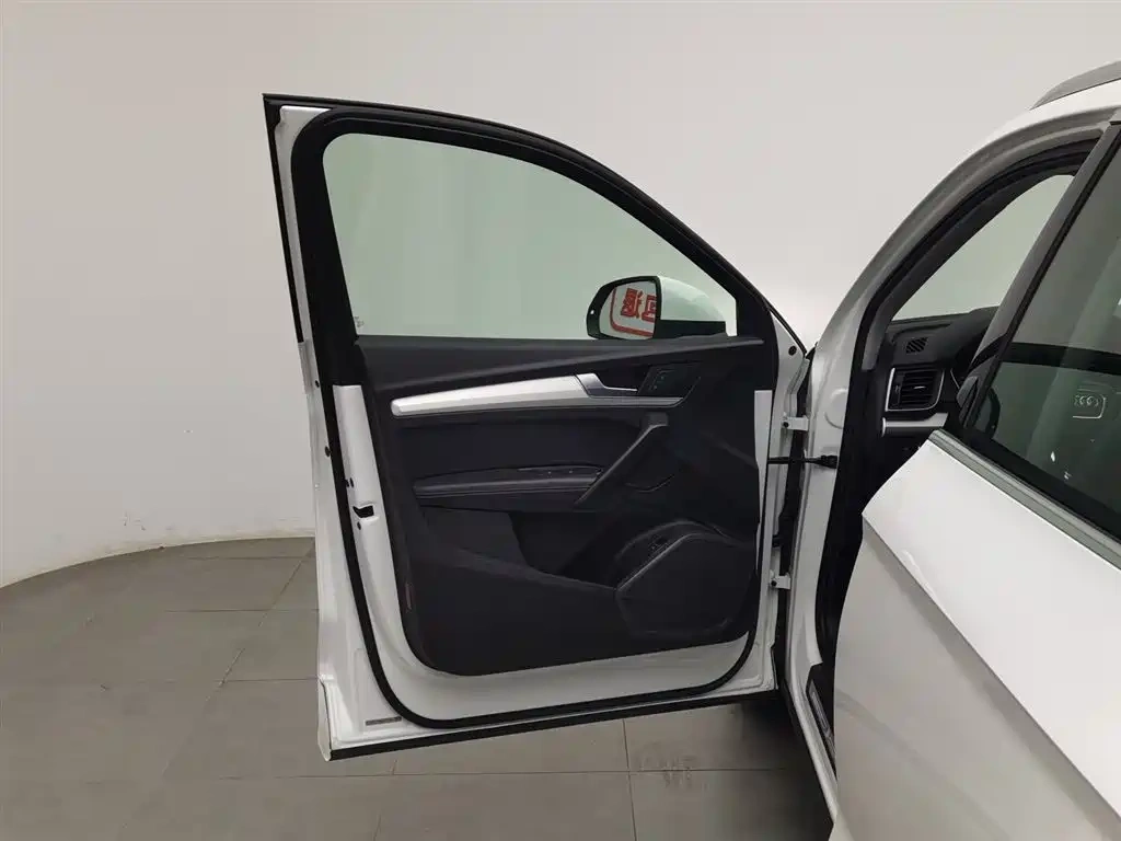 Audi Audi Q5L 2020 Facelift 40 TFSI Honor Fashion