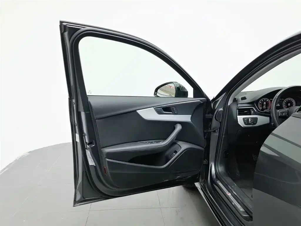 Audi Audi A4L 2022 40 TFSI Luxury Dynamic