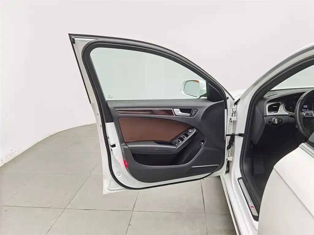 Audi Audi A4L 2016 35 TFSI Collector's Edition S line Comfort