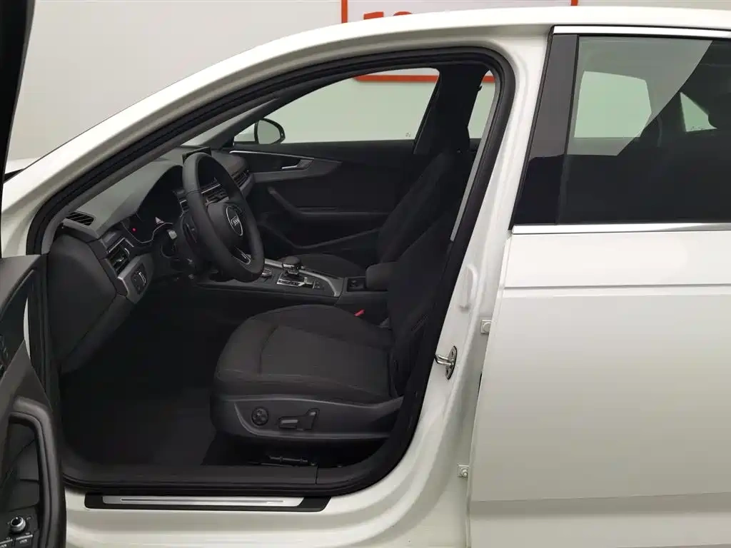 Audi Audi A4L 2019 40 TFSI Progressive (China VI)