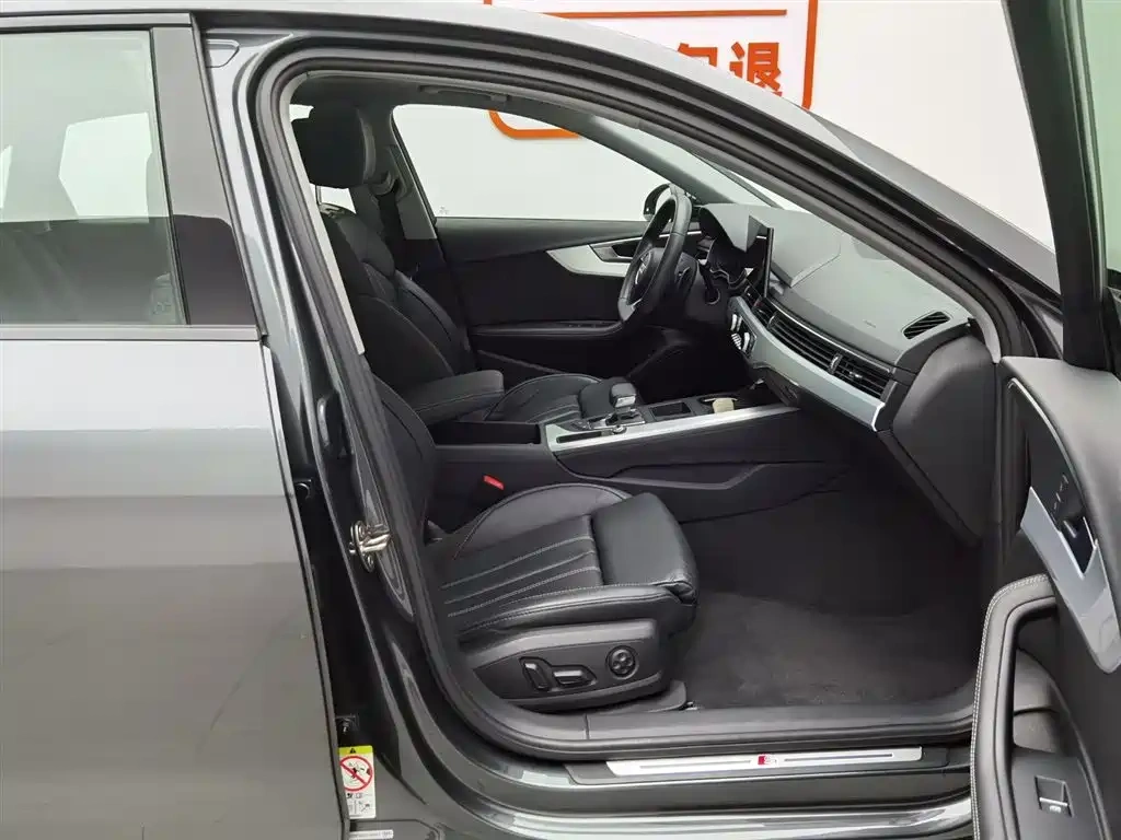 Audi Audi A4L 2022 40 TFSI Luxury Dynamic