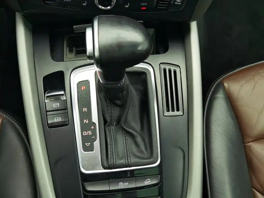 Audi Audi Q5 2017 40 TFSI Progressive