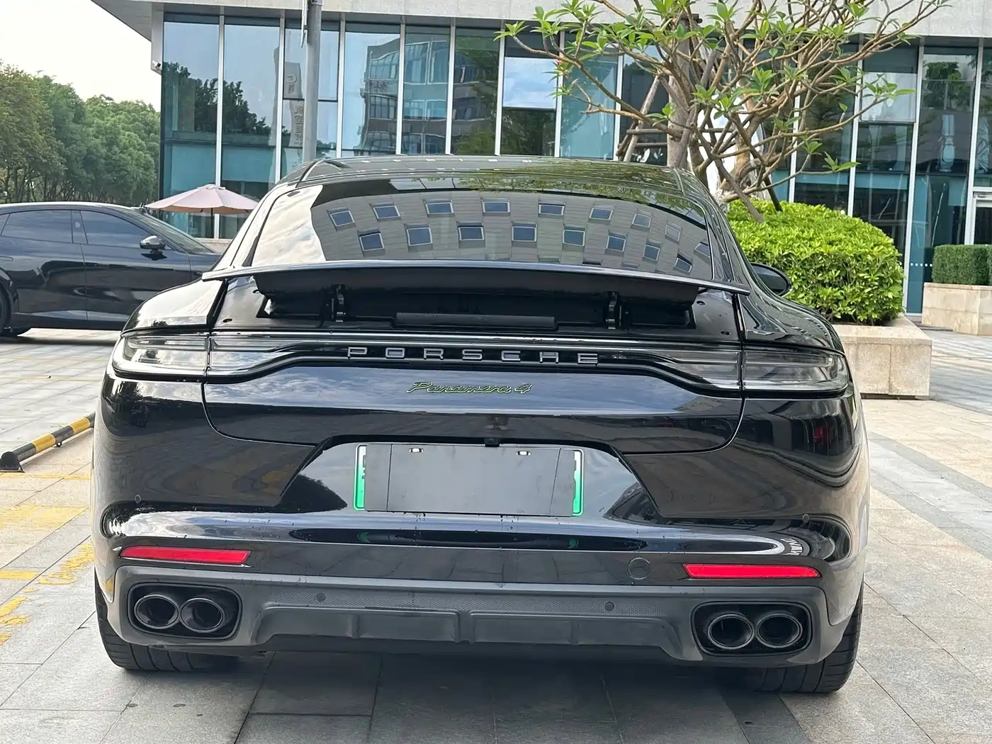 Porsche Panamera New Energy 2023 Panamera 4 E-Hybrid Platinum Edition 2.9T