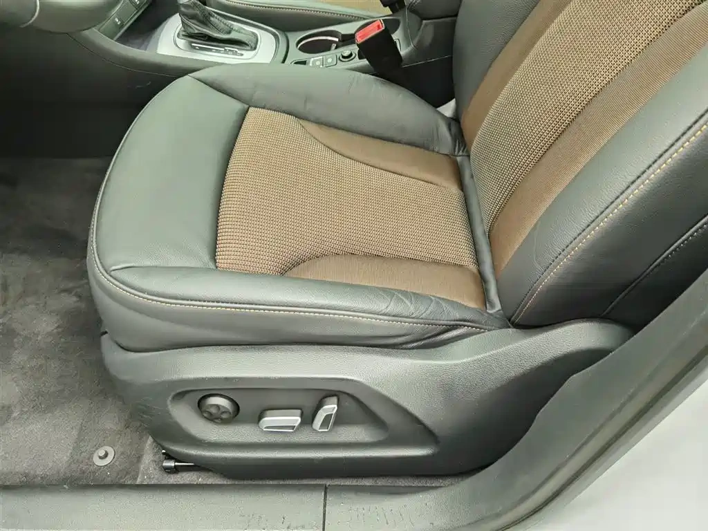 Audi Audi Q3 2018 30 TFSI Fashion Collector's Edition