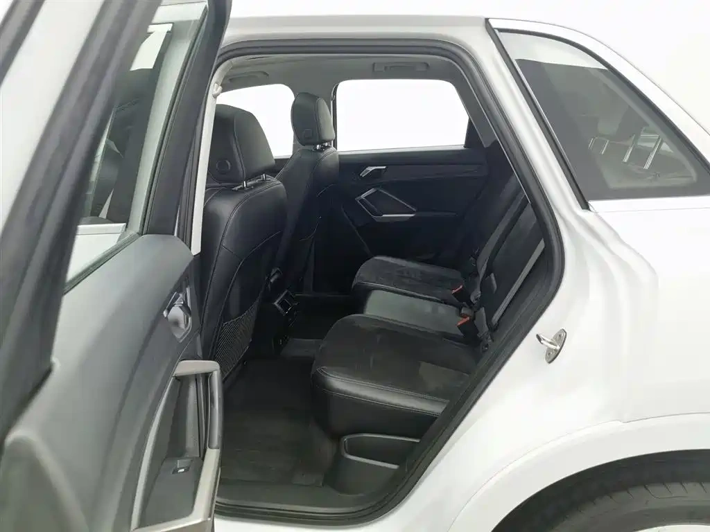 Audi Audi Q3 2019 35 TFSI Fashion Sport