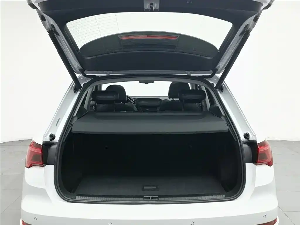 Audi Audi Q3 2019 35 TFSI Fashion Sport