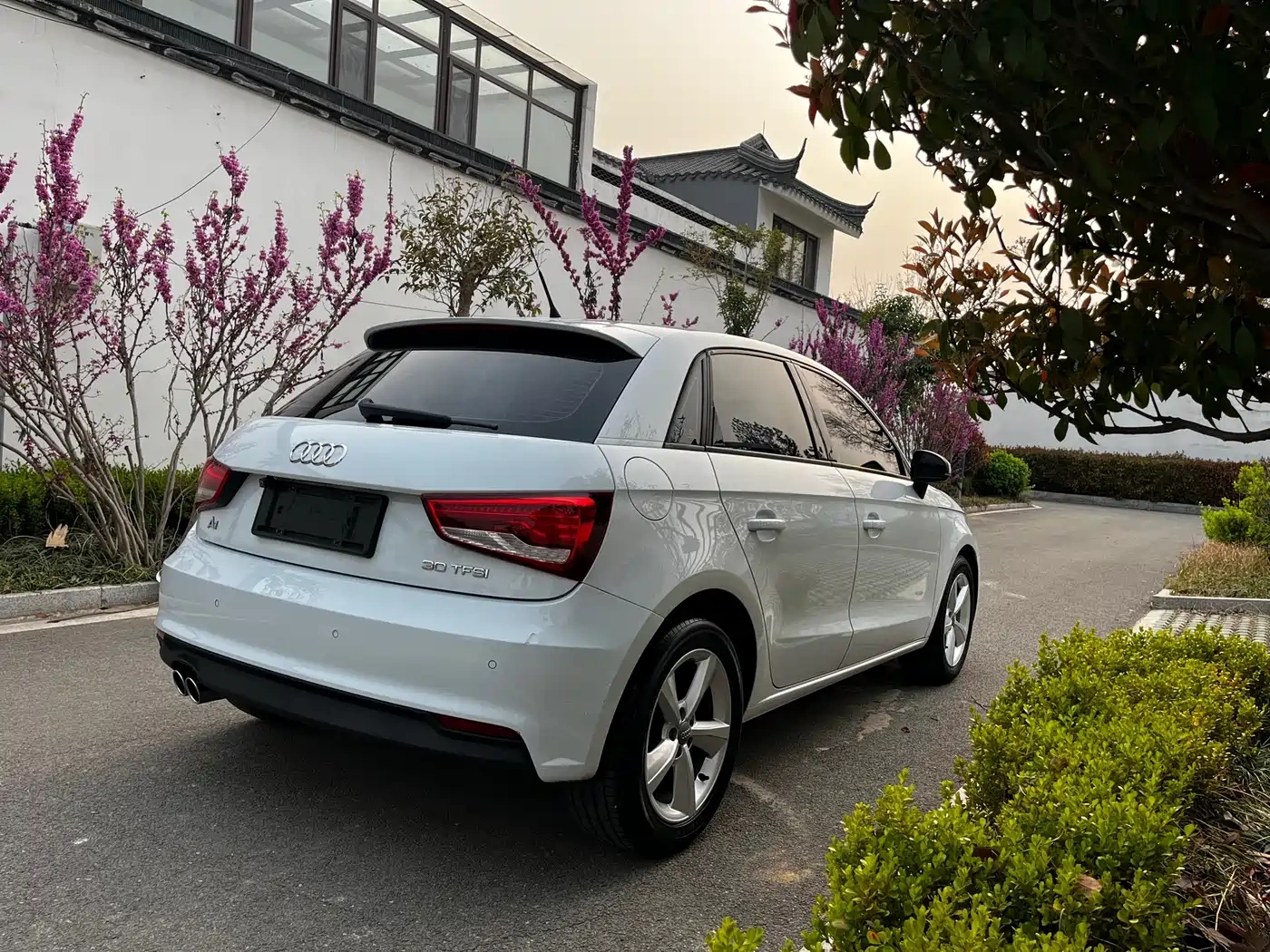 Audi Audi A1 2016 30 TFSI Sportback Design Style Edition