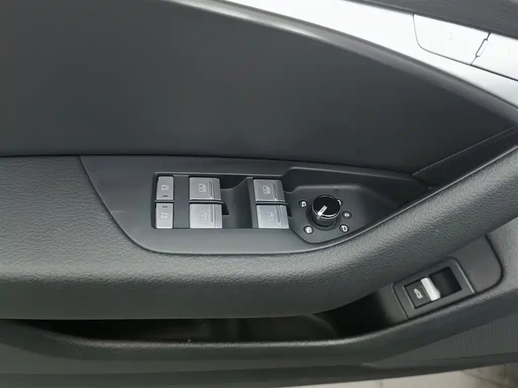 Audi Audi A6L 2025 Model Year Facelift 45 TFSI quattro Premium Sport