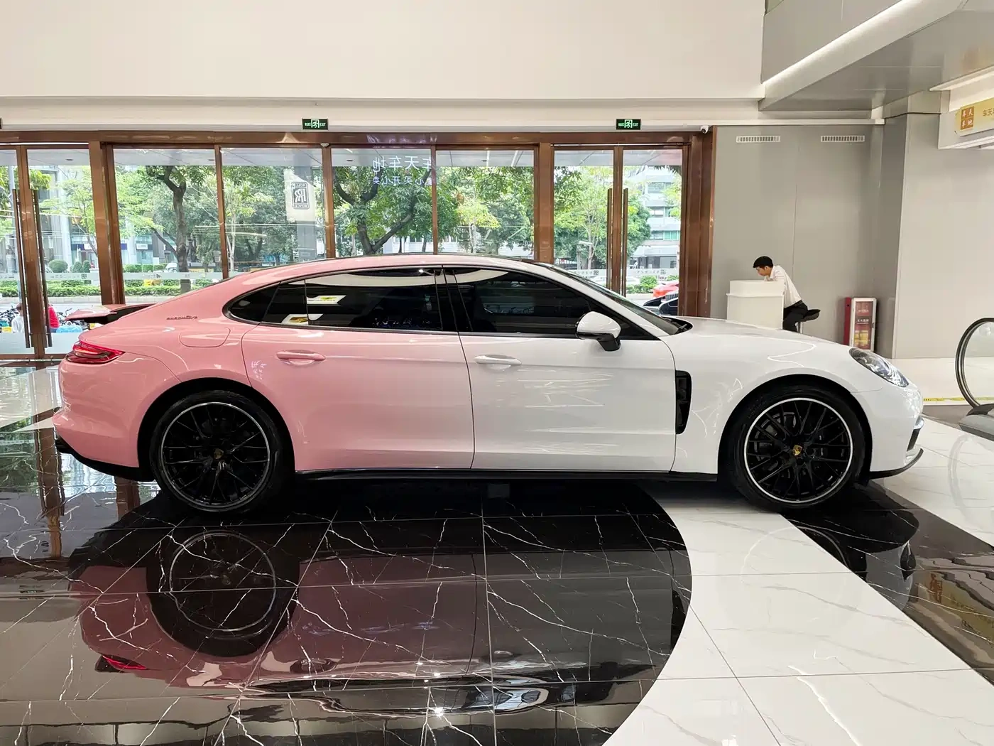 Porsche Panamera 2017 Panamera 4 Executive Long Wheelbase 3.0T