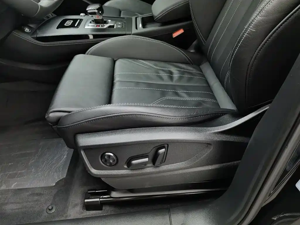 Audi Audi Q5L 2022 40T Luxury Dynamic