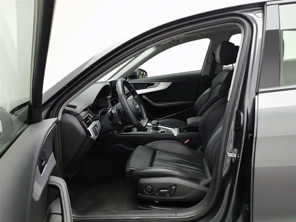 Audi Audi A4L 2022 40 TFSI Luxury Dynamic