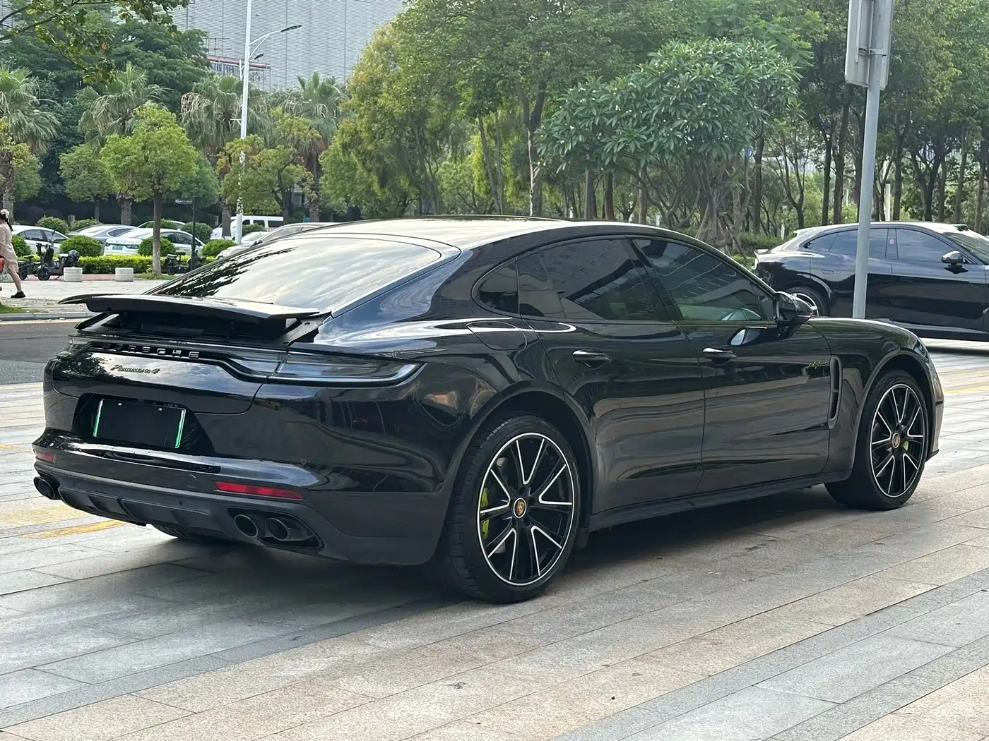 Porsche Panamera New Energy 2023 Panamera 4 E-Hybrid Platinum Edition 2.9T