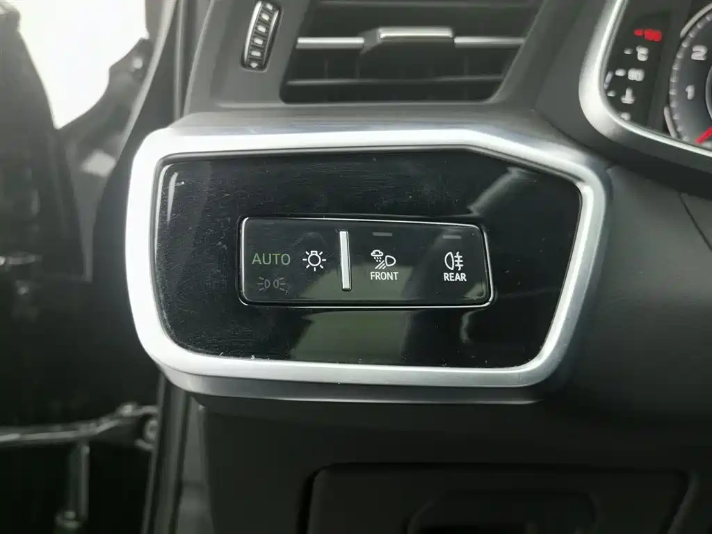 Audi Audi A6L 2025 Model Year Facelift 45 TFSI quattro Premium Sport