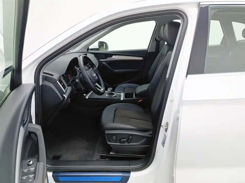 Audi Audi Q5L 2020 Facelift 40 TFSI Honor Progressive
