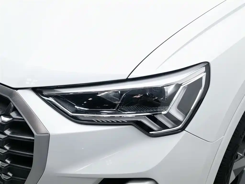 Audi Audi Q3 2019 35 TFSI Fashion Sport