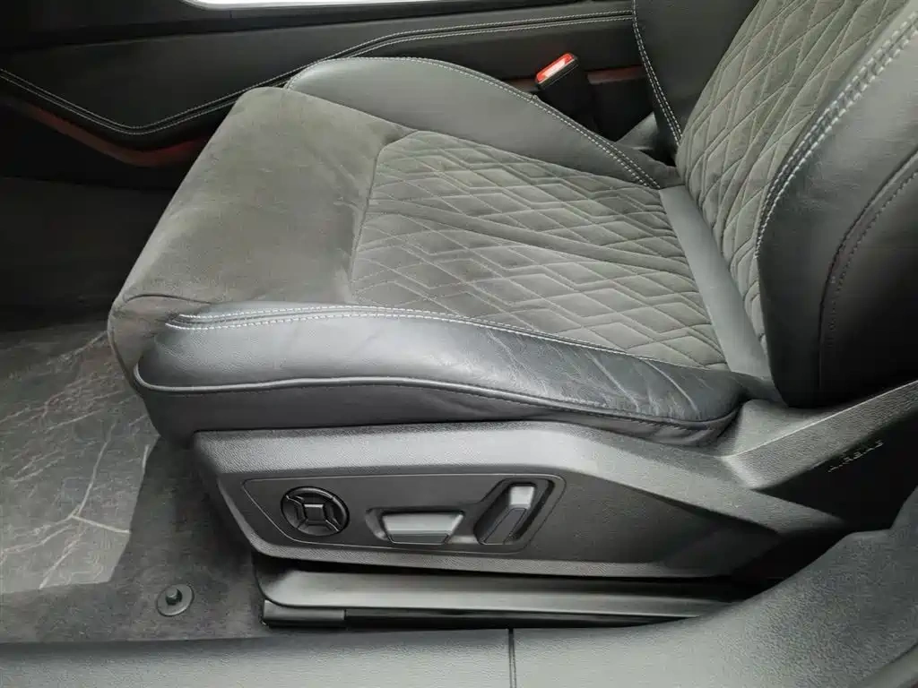 Audi Audi A6L 2020 55 TFSI quattro Exclusive Dynamic