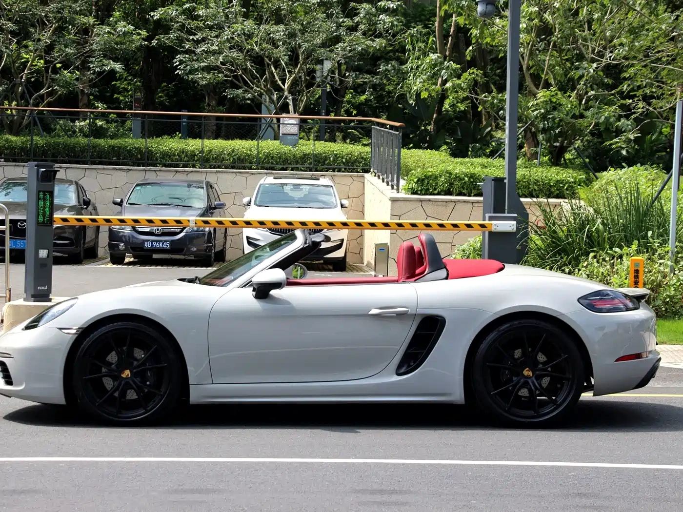Porsche Porsche 718 2022 Boxster 2.0T