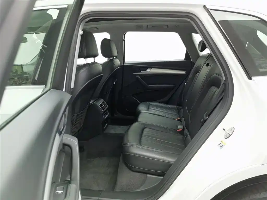 Audi Audi Q5L 2020 Facelift 40 TFSI Honor Fashion