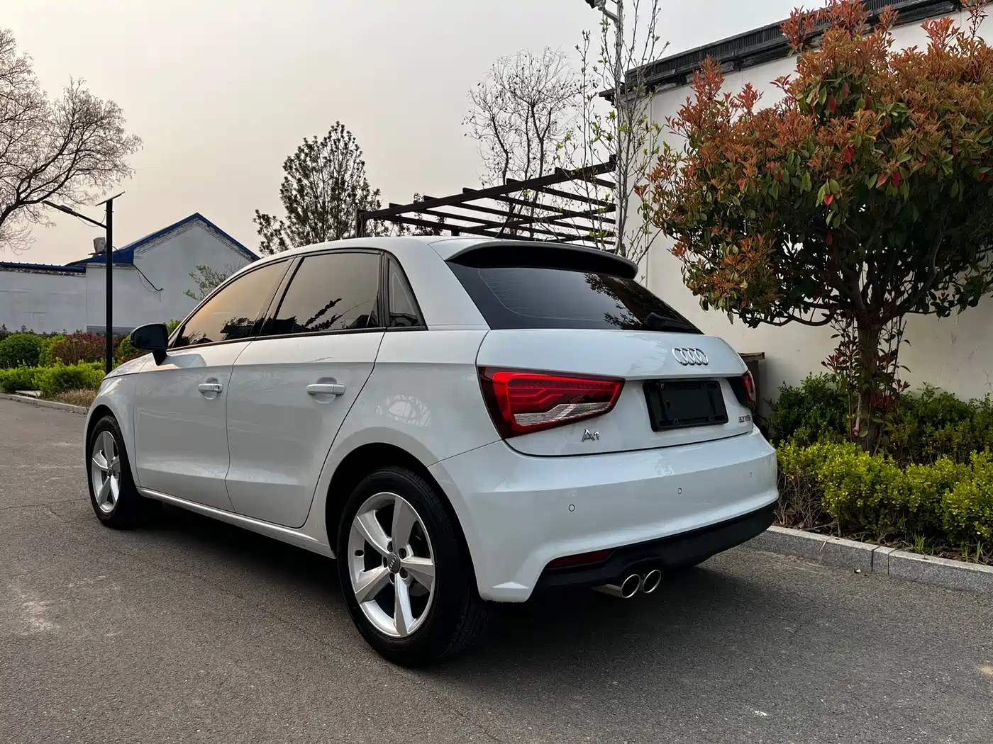 Audi Audi A1 2016 30 TFSI Sportback Design Style Edition