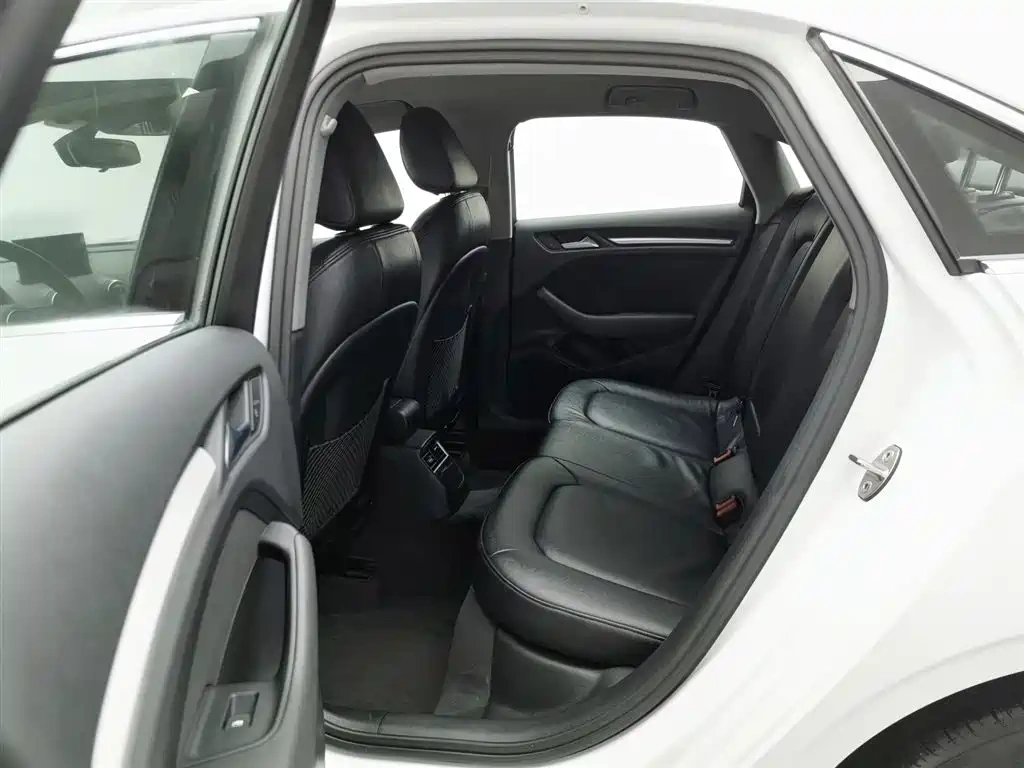 Audi Audi A3 2019 Limousine 35 TFSI Progressive China VI