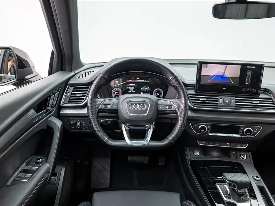 Audi Audi Q5L 2025 Model Year Facelift 45th Anniversary Edition 40 TFSI Luxury Dynamic