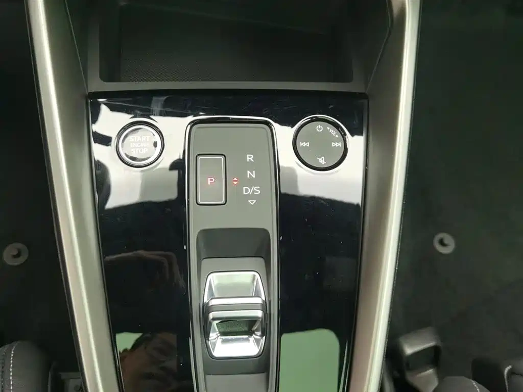 Audi Audi A3 2023 Facelift A3L Limousine 35 TFSI Fashion Sport
