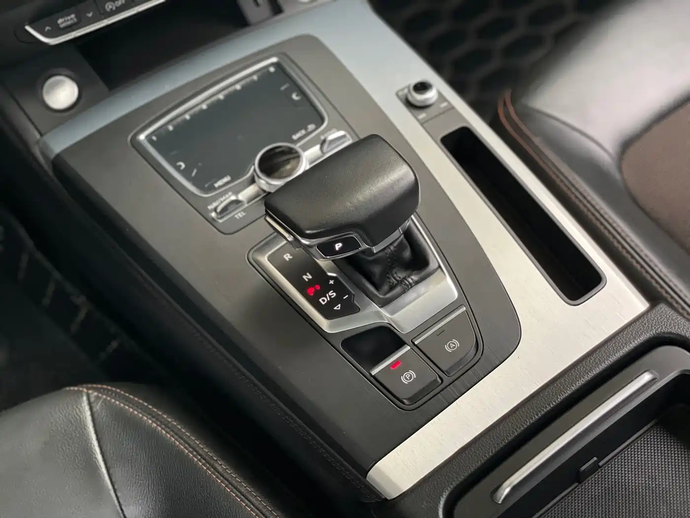 Audi Audi Q5L 2018 40 TFSI Premium Fashion China VI