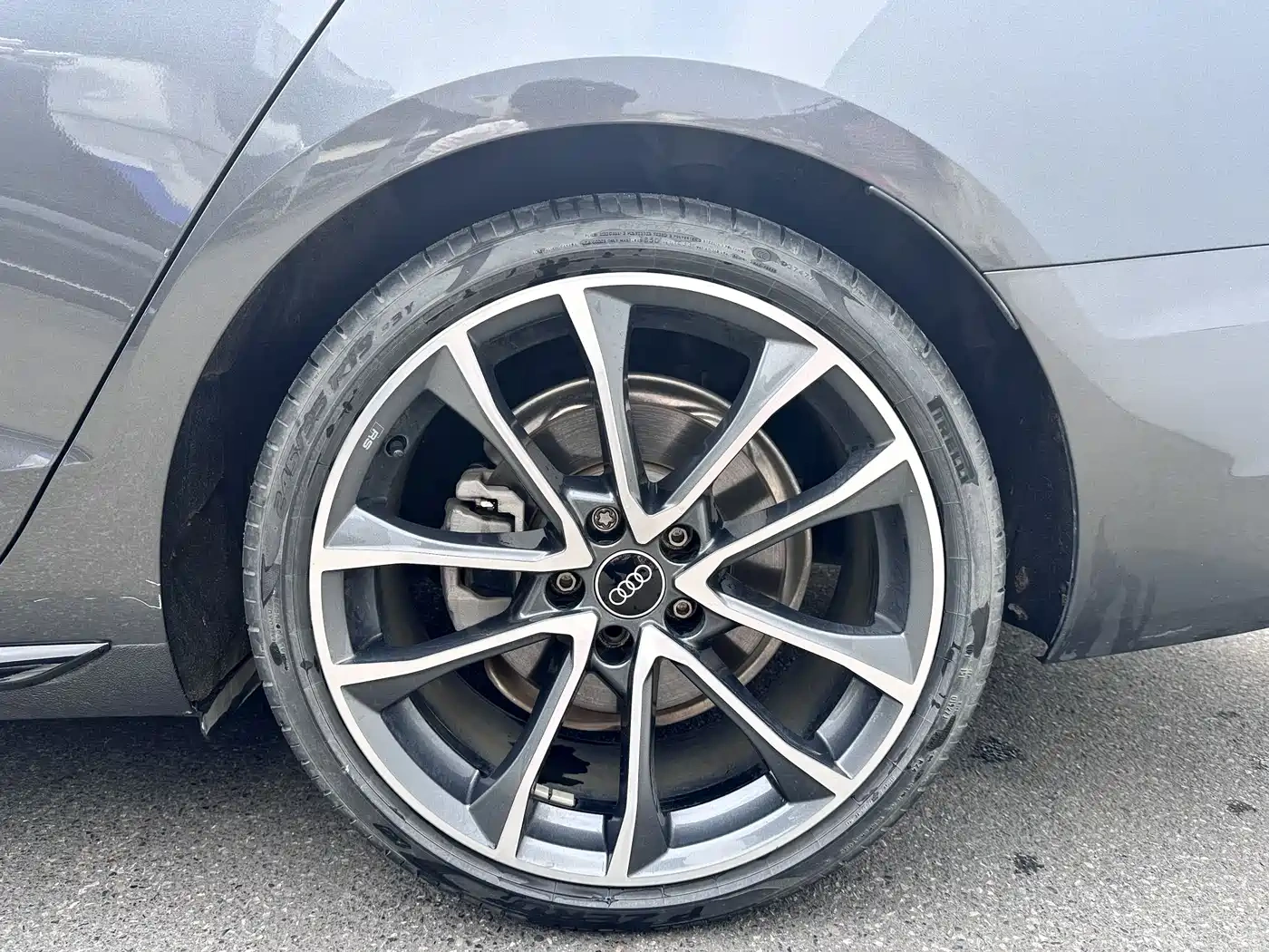 Audi Audi A4L 2023 40 TFSI quattro Luxury Sport