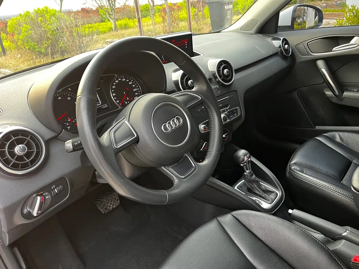 Audi Audi A1 2016 30 TFSI Sportback Design Style Edition
