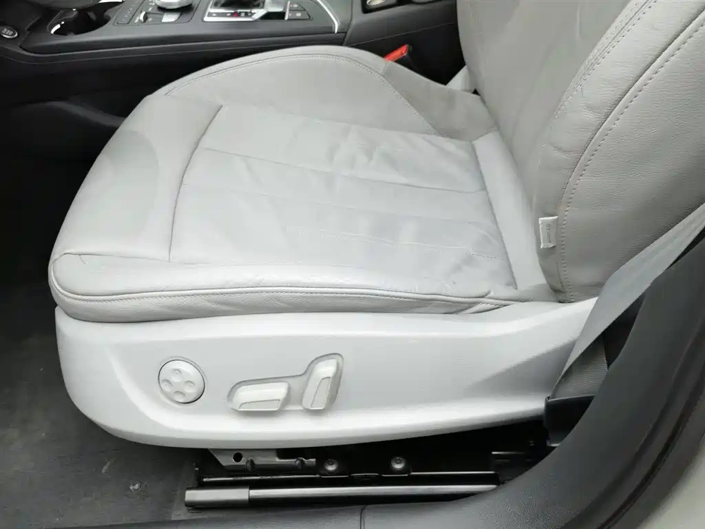 Audi Audi A4L 2017 40 TFSI Sport Edition