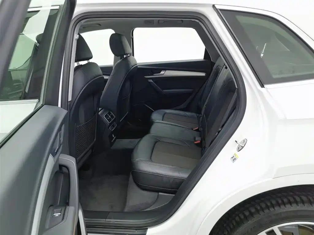 Audi Audi Q5L 2020 Facelift 40 TFSI Honor Progressive