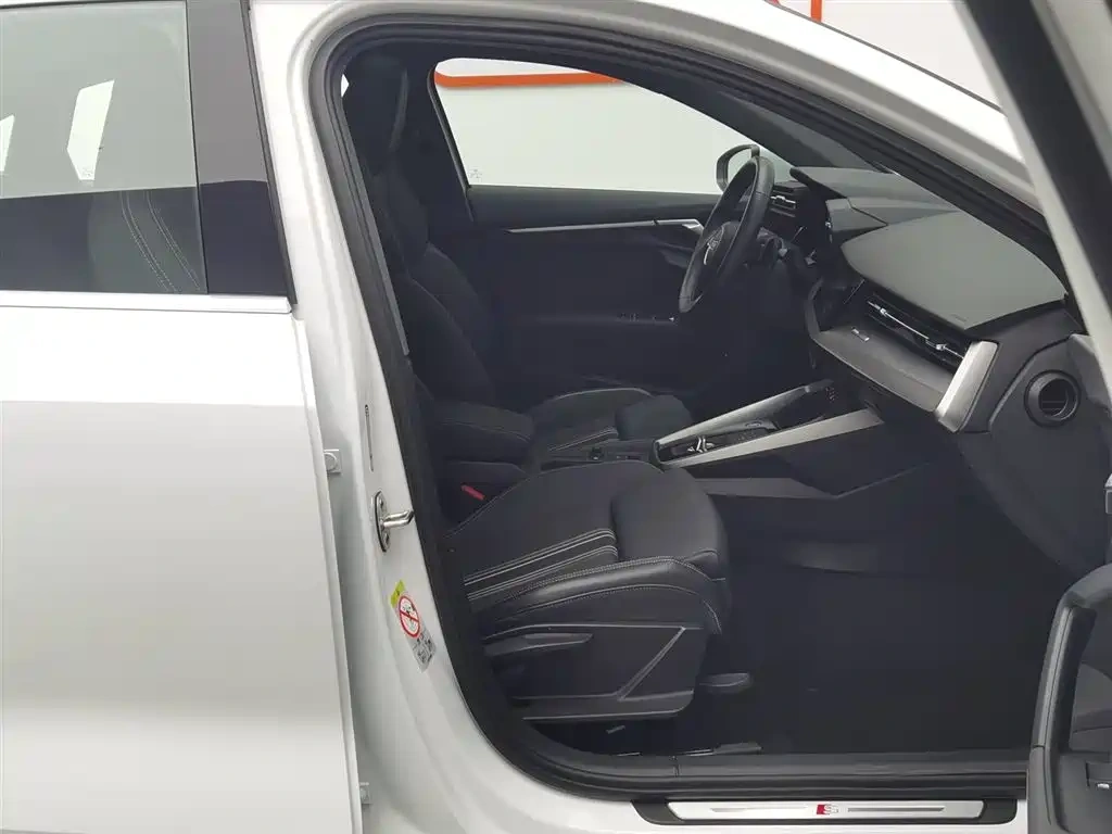 Audi Audi A3 2023 Facelift A3L Limousine 35 TFSI Fashion Sport