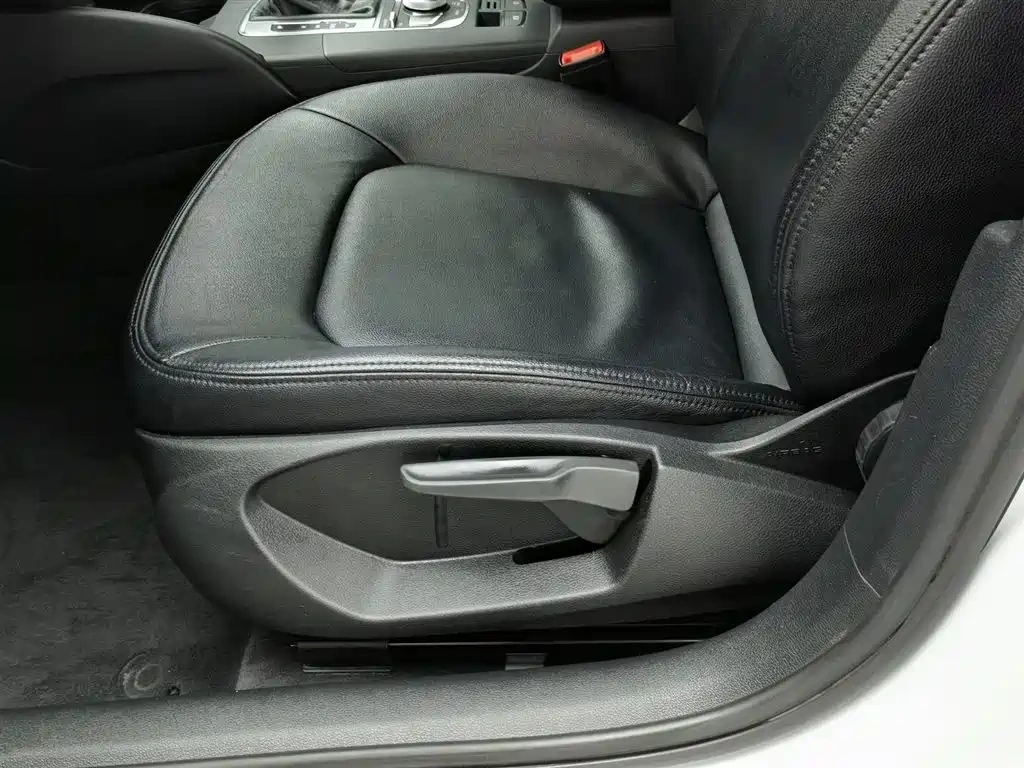 Audi Audi A3 2019 Limousine 35 TFSI Progressive China VI