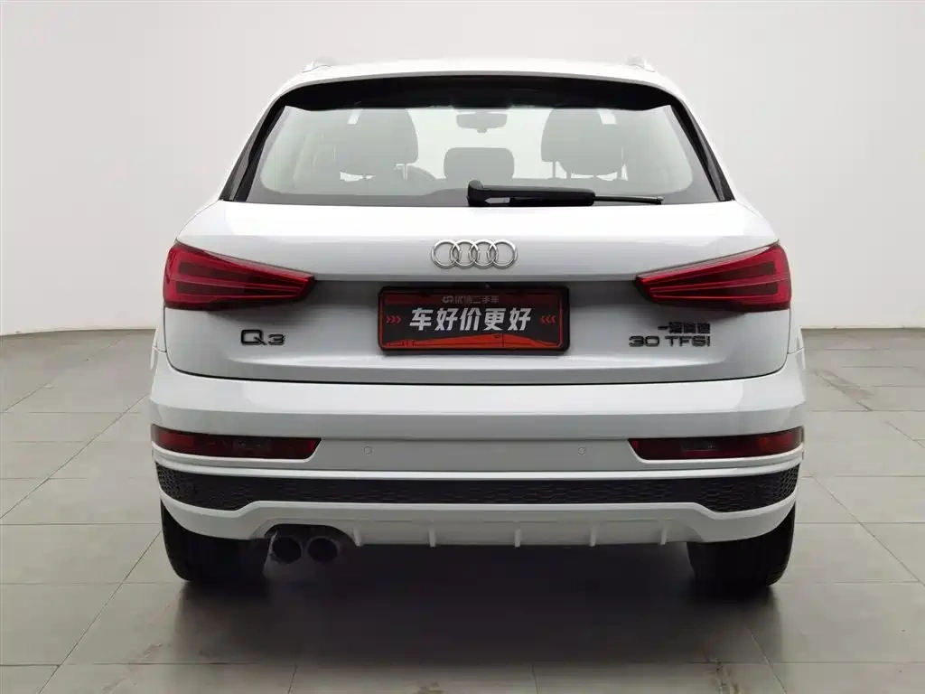 Audi Audi Q3 2018 30 TFSI Fashion Collector's Edition