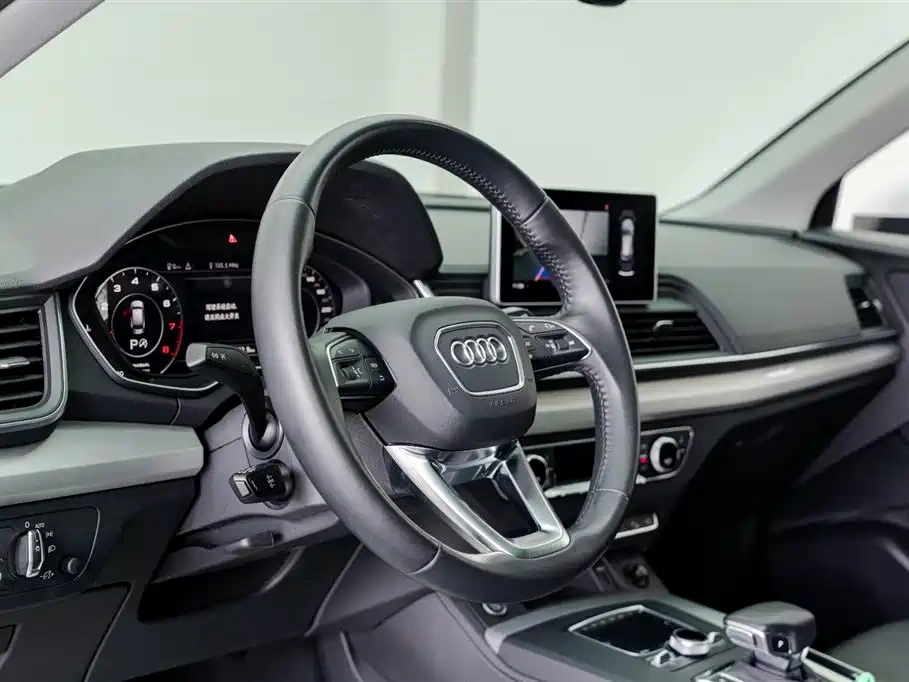 Audi Audi Q5L 2020 Facelift 40 TFSI Honor Fashion