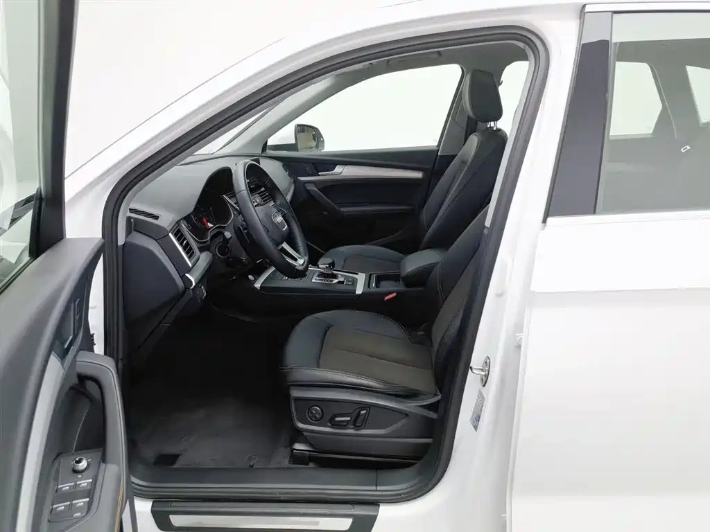 Audi Audi Q5L 2020 Facelift 40 TFSI Honor Progressive