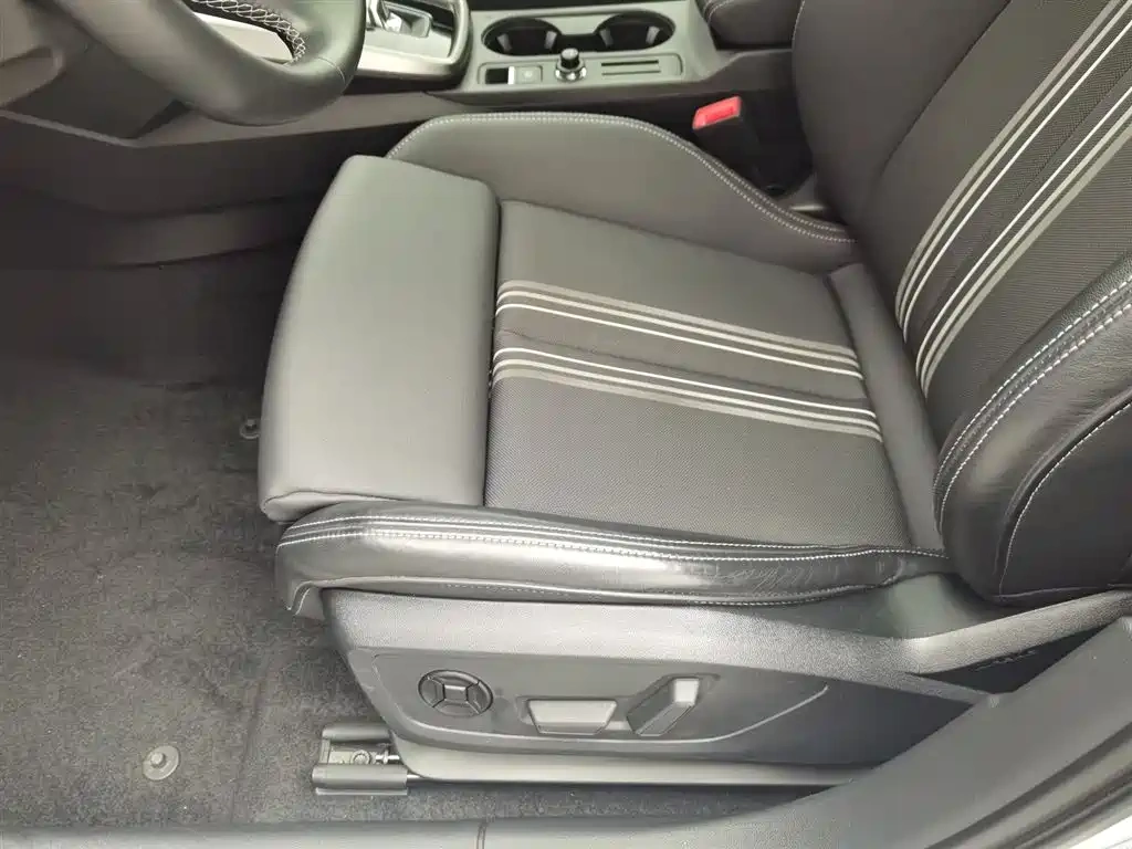 Audi Audi A3 2023 Facelift A3L Limousine 35 TFSI Fashion Sport