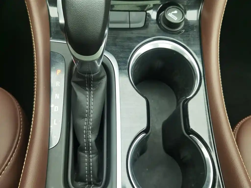 Buick Envision Plus 2021 532T FWD Elite Trim