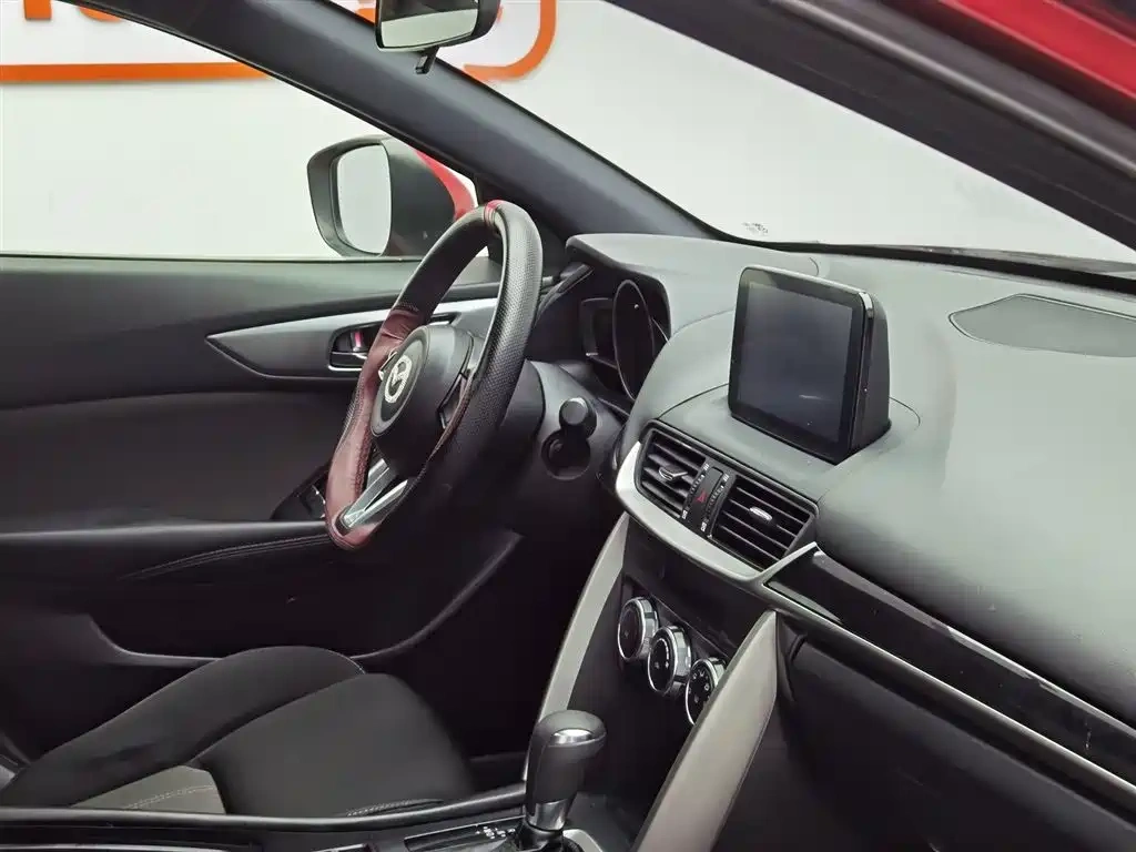 Mazda Mazda CX-4 2018 Model 2.0L Automatic 2WD Skyactiv Dynamic (China V)