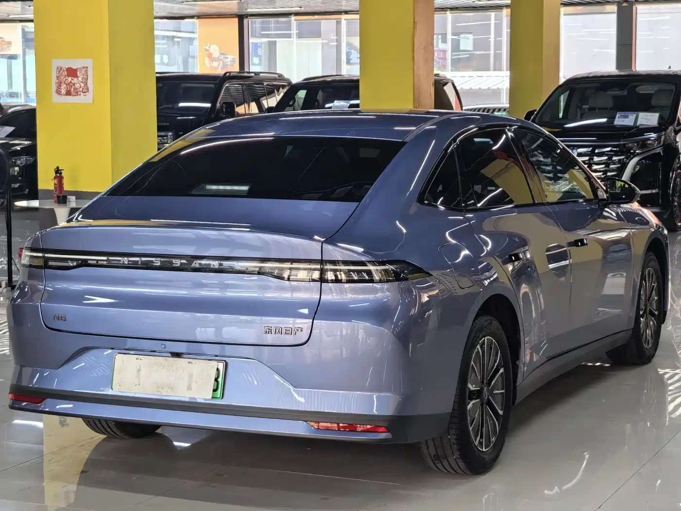 Nissan Nissan N6 2025 Mid Configuration