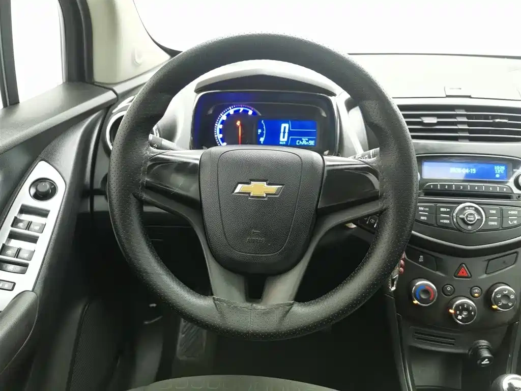 Chevrolet Trax 2016 1.4T Manual 2WD Comfort Sunroof Edition