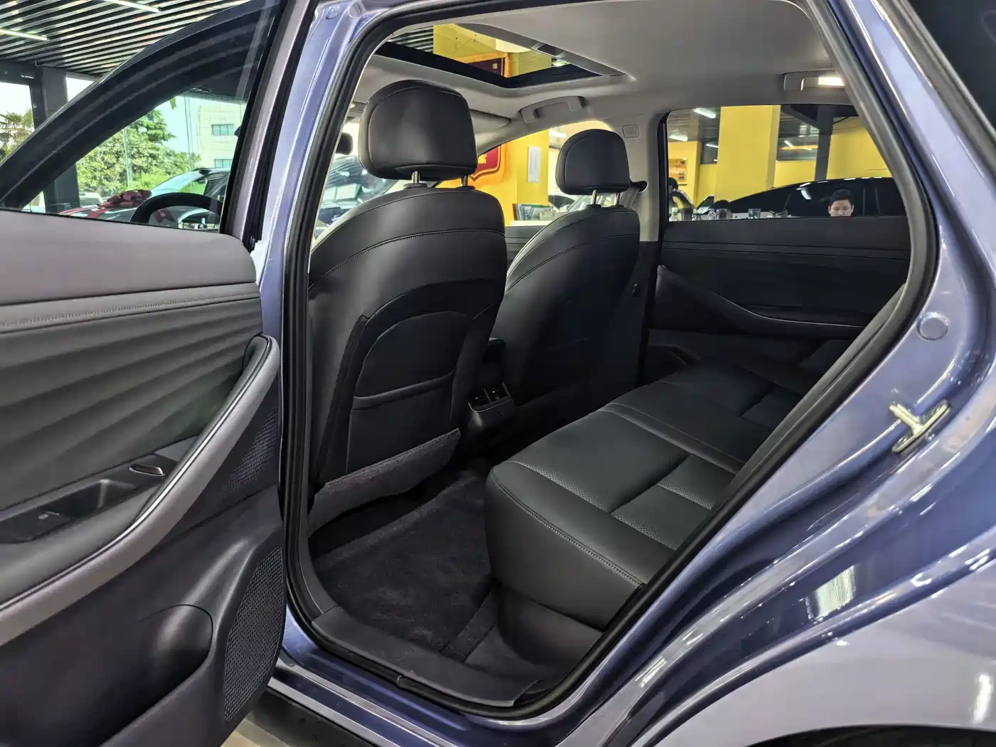 Nissan Nissan N6 2025 Mid Configuration