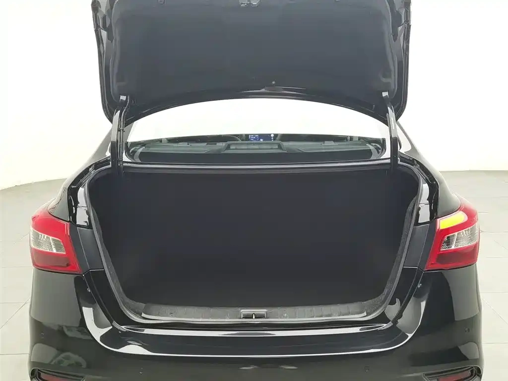 Nissan Sylphy 2022 Classic 1.6XE CVT Comfort Edition