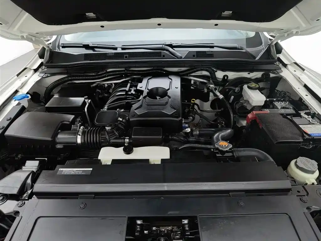 Nissan Terra 2020 2.5L XL Upper 4WD Automatic Luxury Edition
