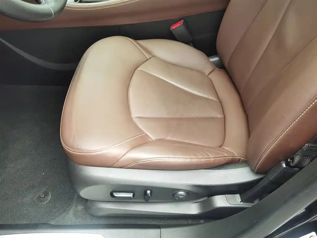Buick Envision Plus 2021 532T FWD Elite Trim