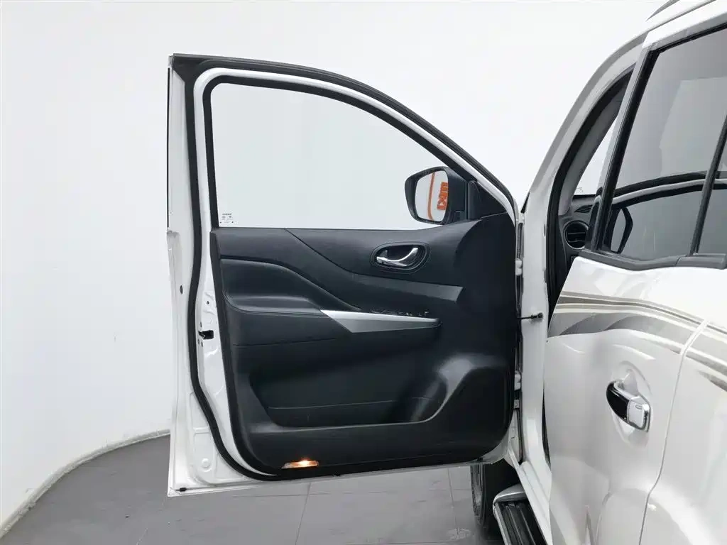 Nissan Terra 2020 2.5L XV 4WD Automatic Flagship Edition
