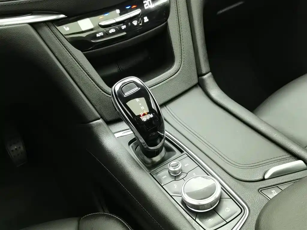 Cadillac Cadillac XT5 2022 2.0T 4WD Luxury