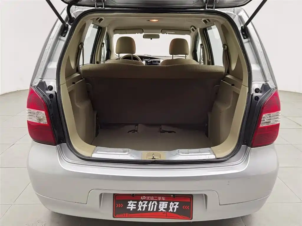 Nissan Livina 2010 Model Joy Edition 1.6L Manual All-round Type